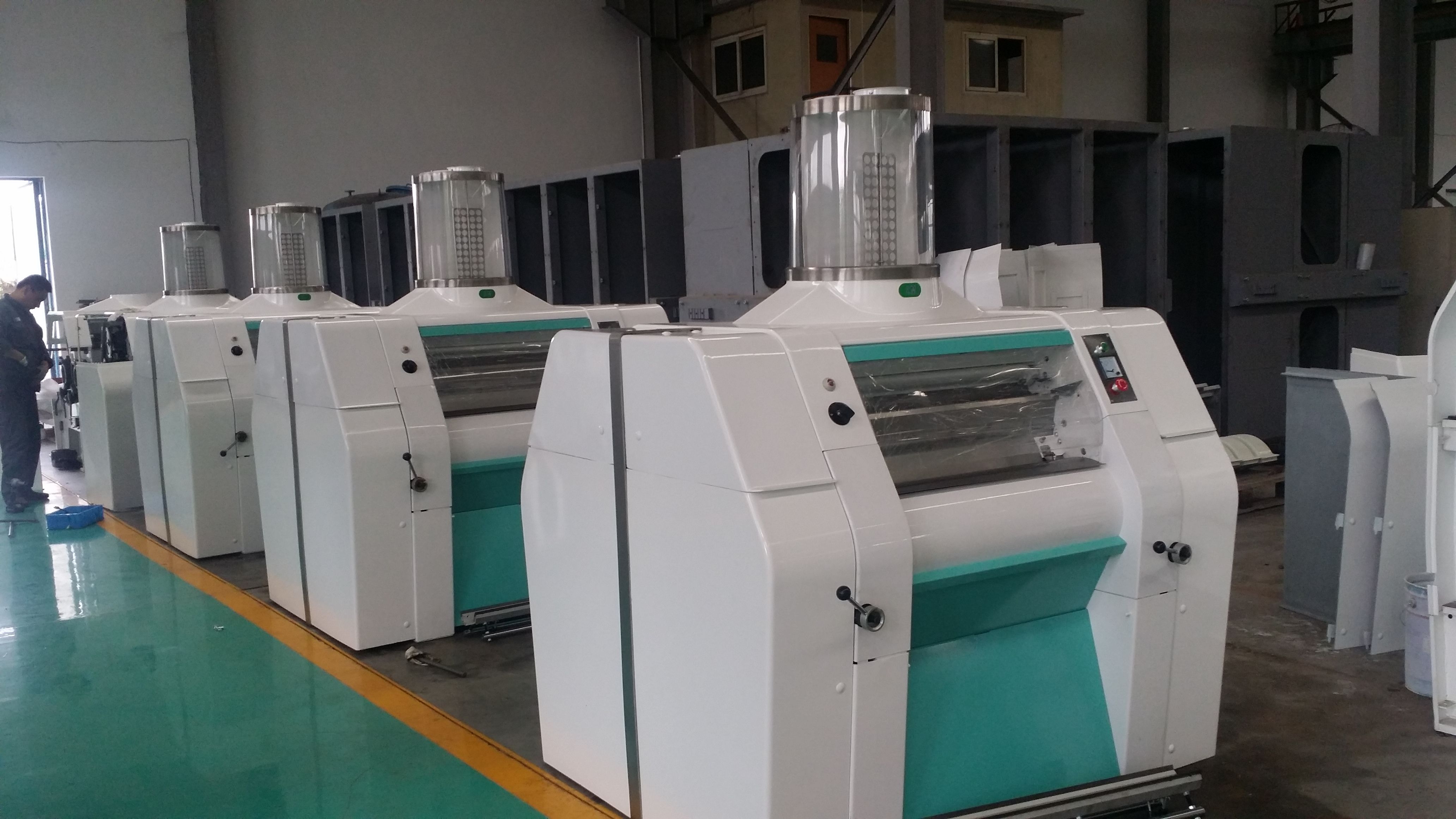 中瑞糧油機械面粉機.jpg 中瑞糧油機械面粉機.jpg